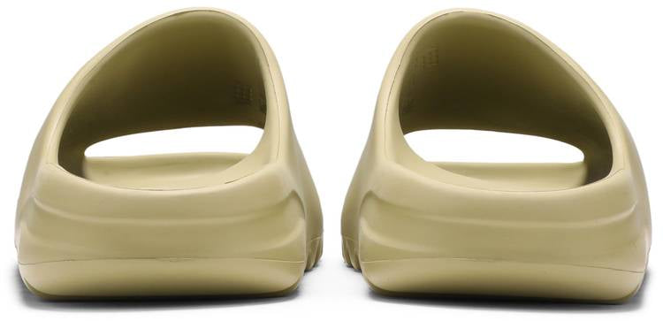 Adidas Yeezy Slides &#39;Resin&#39;